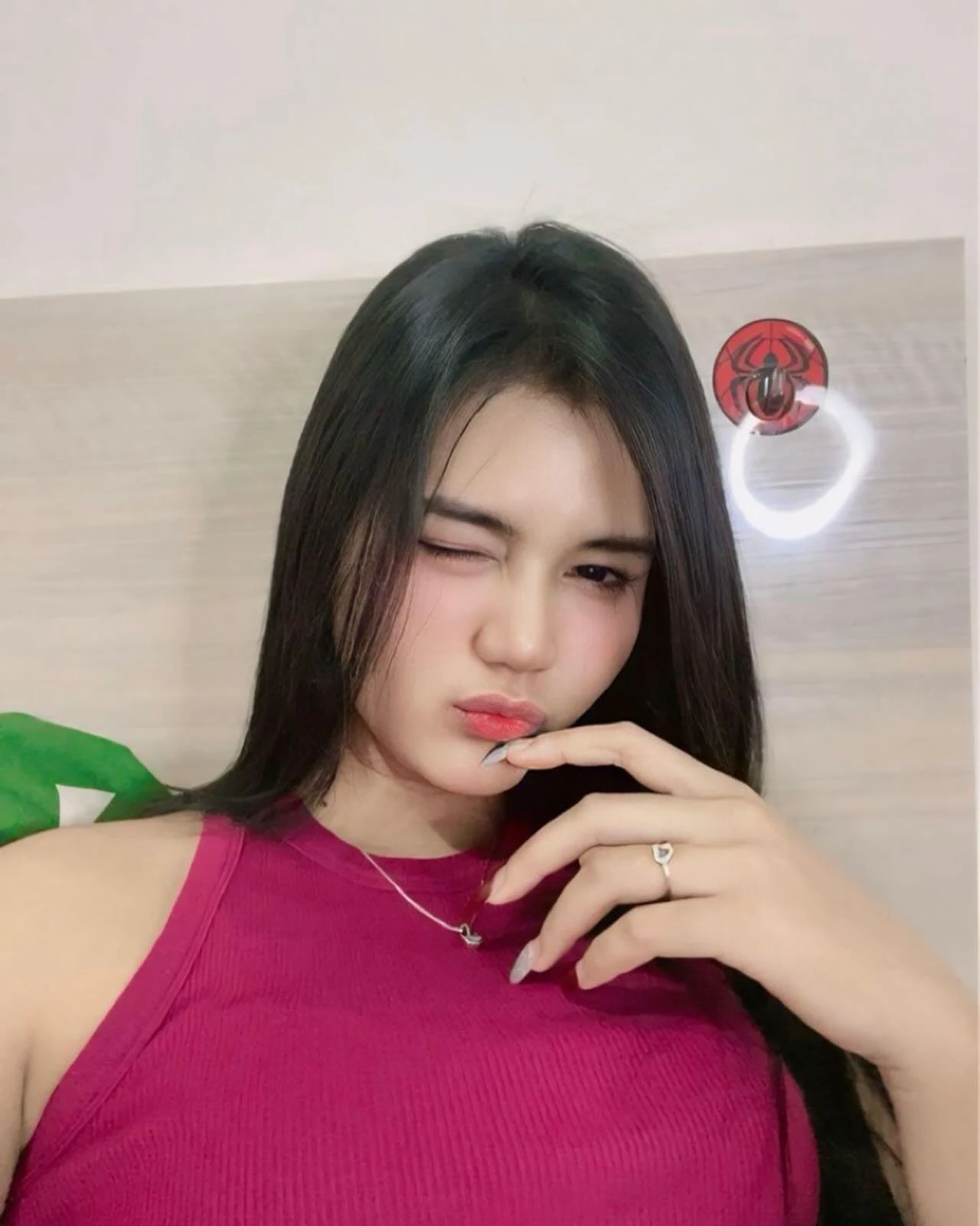 Cewek Imut Membawa Nuansa Penuh Rindu, cewek imut, nuansa rindu, gadis memesona