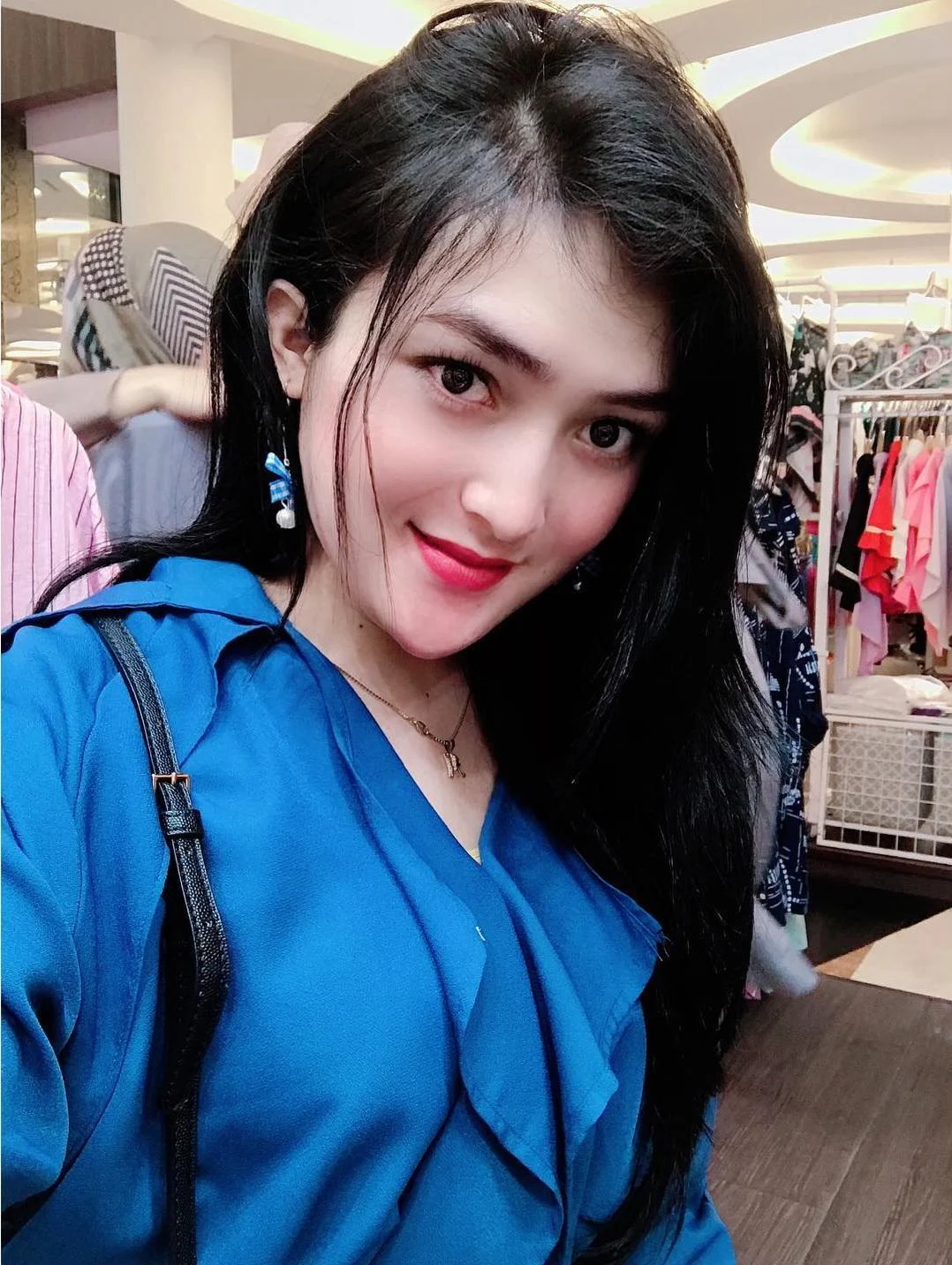 Cewek Seksi yang Membuat Keinginan Tumbuh, cewek seksi, keinginan tumbuh, gadis menggoda