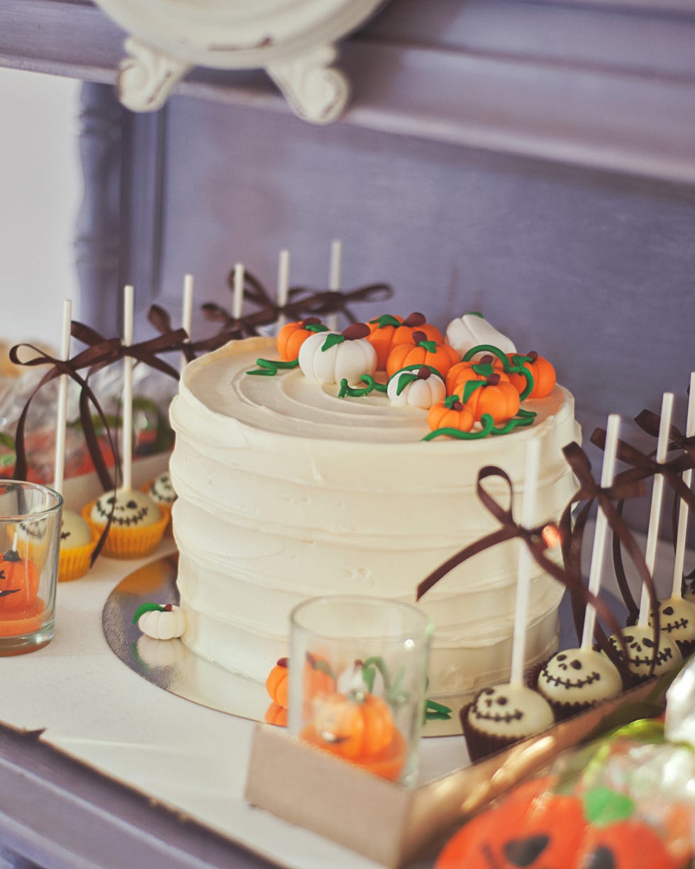 halloween table decor