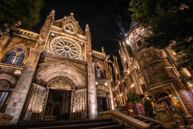 C:\Users\haht02\Desktop\BN Dau truong\Sun World Ba Na Hills (2).jpg