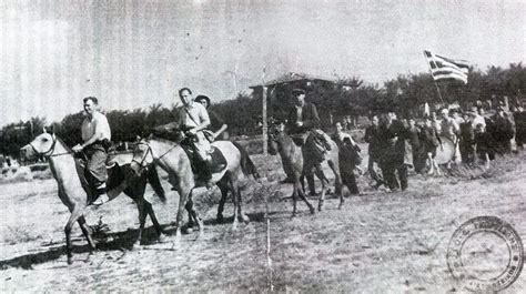 Εικόνα που περιέχει εξωτερικός χώρος/ύπαιθρος, ηνία/χαλινάρι, χαλινάρι, προμήθειες για άλογα

Περιγραφή που δημιουργήθηκε αυτόματα