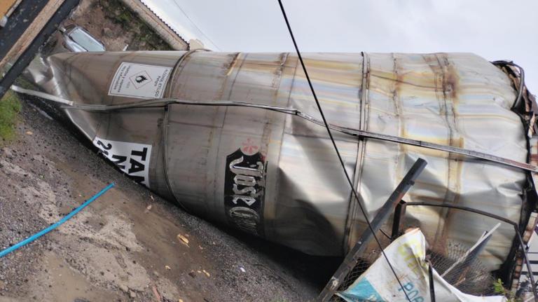 La explosión en la fábrica José Cuervo se produjo a las 17:30 horas. Foto Tomada de X @cmjimenezxto