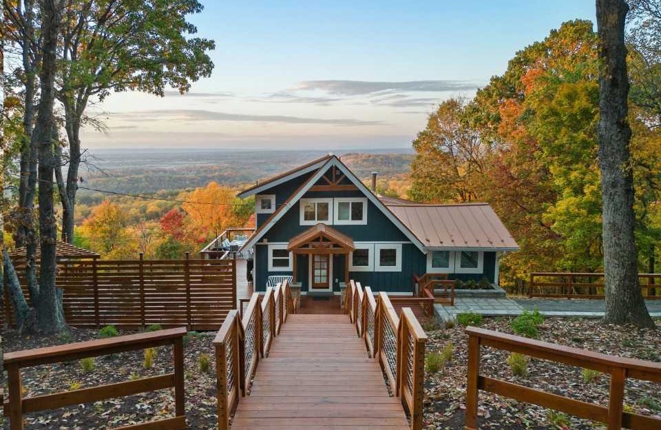 Mountain Mama Vacation Homes: Scenic Heights in West Virginia