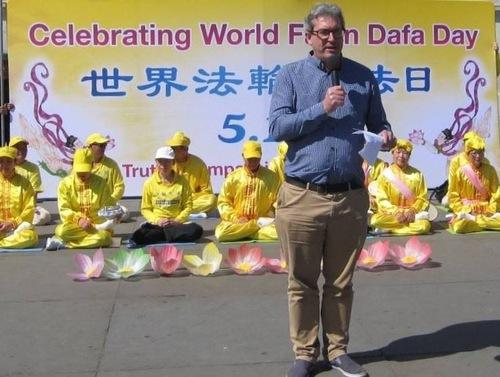 https://en.minghui.org/u/article_images/2271ee9b55d756910fc8abbb239169b9.jpg