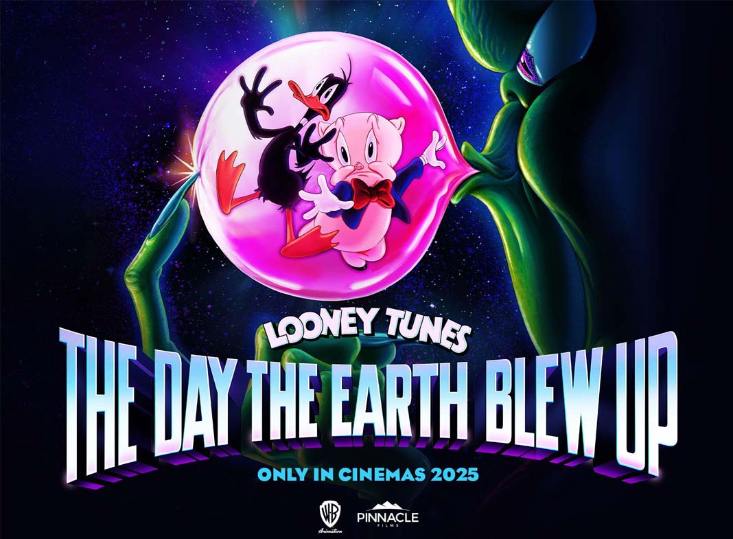 Daffy Duck and Porky Pig in a bubblegum bubble being blown my an alien. The text reads "The day the earth blew up"