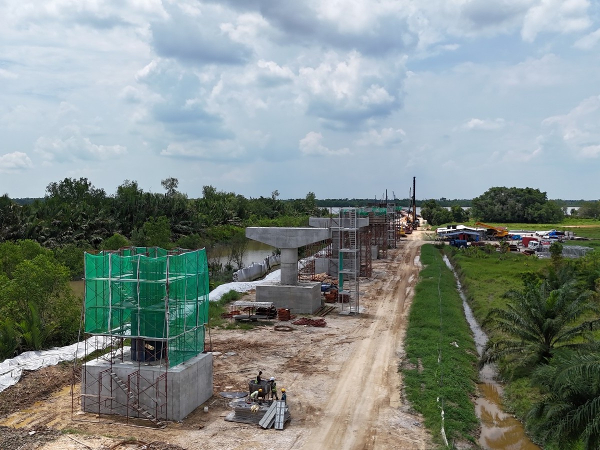 Jambatan Sungai Air Tawar