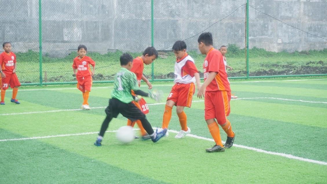 Pelatihan Sepak Bola Anak Malang, Latihan Usia Dini