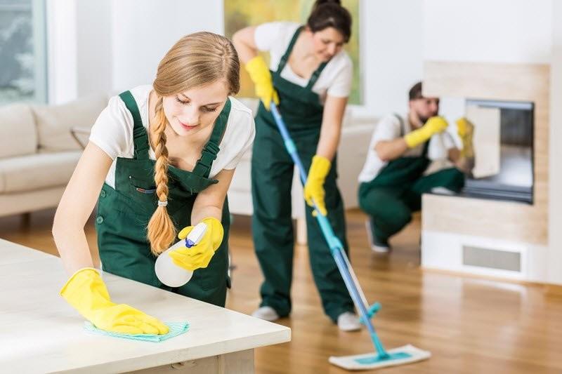 10 Reasons to Hire a Professional House Cleaning Service