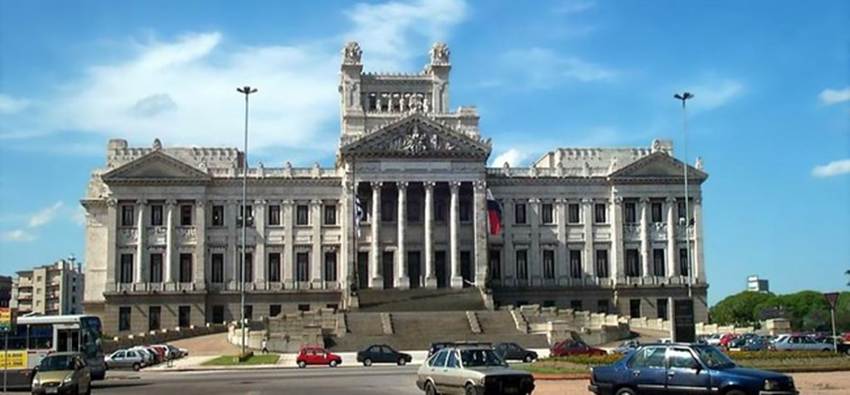 Palacio Legislativo en Montevideo