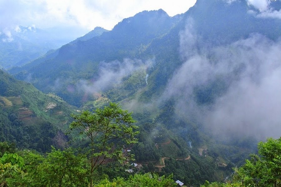 Heaven Gate in Suoi Giang