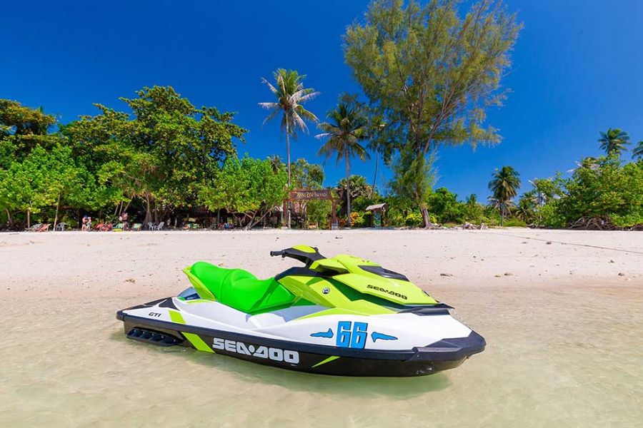 Jet skiing is a great experience in Phuket and Pattaya