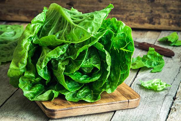 how to cut romaine lettuce for salad