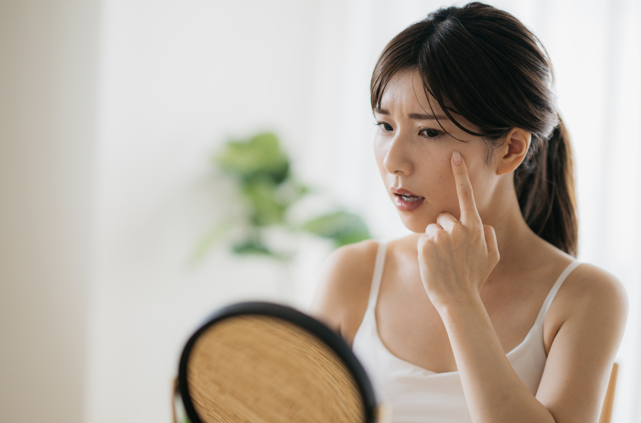 手を合わせている女性

AI 生成コンテンツは誤りを含む可能性があります。