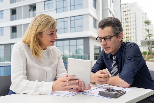 Navigate Taxes with Expert Accounting Advice