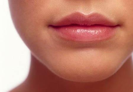 Five Easy Tips on How to have Healthy and Kissable Lips!