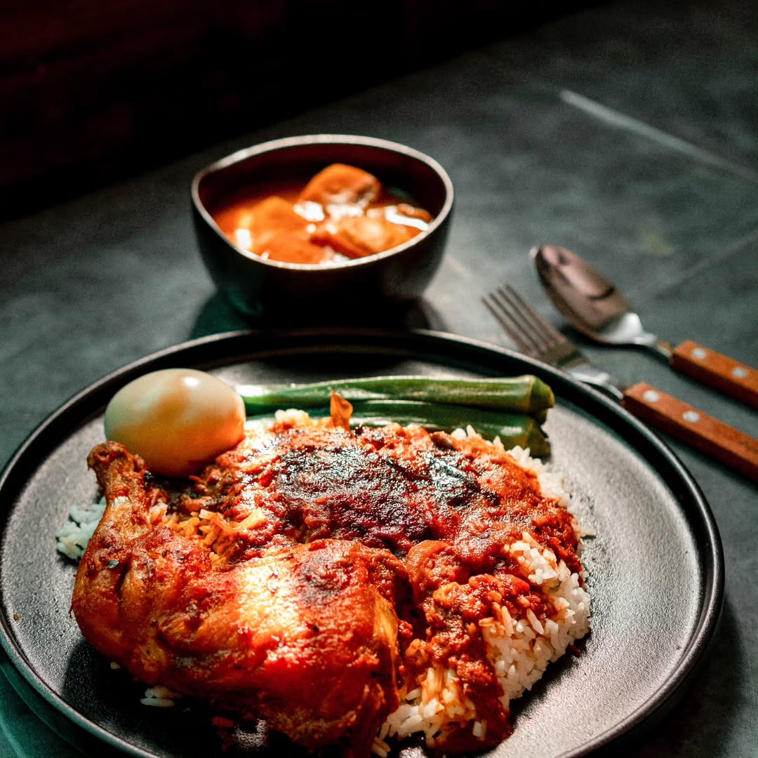 Famous food at Hameediyah, one of the best restaurants in Georgetown Penang for Malay cuisine on a budget