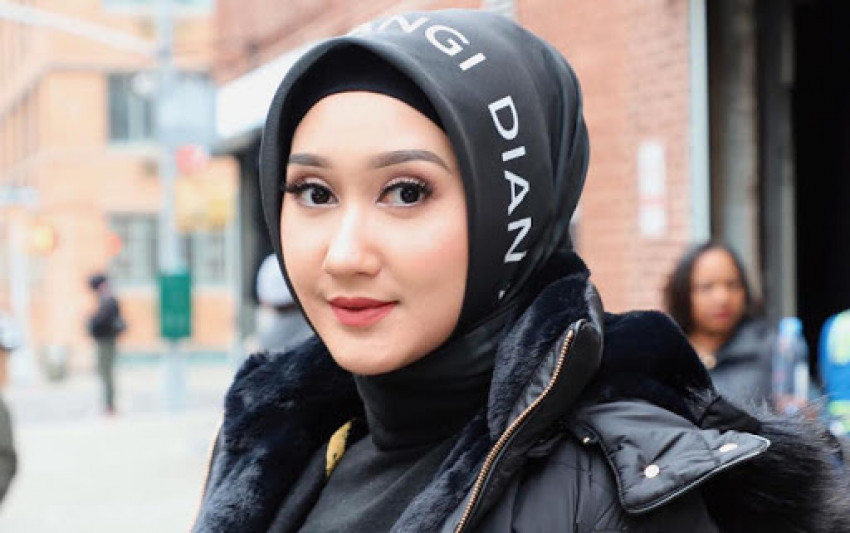 Jilbab Dian Pelangi