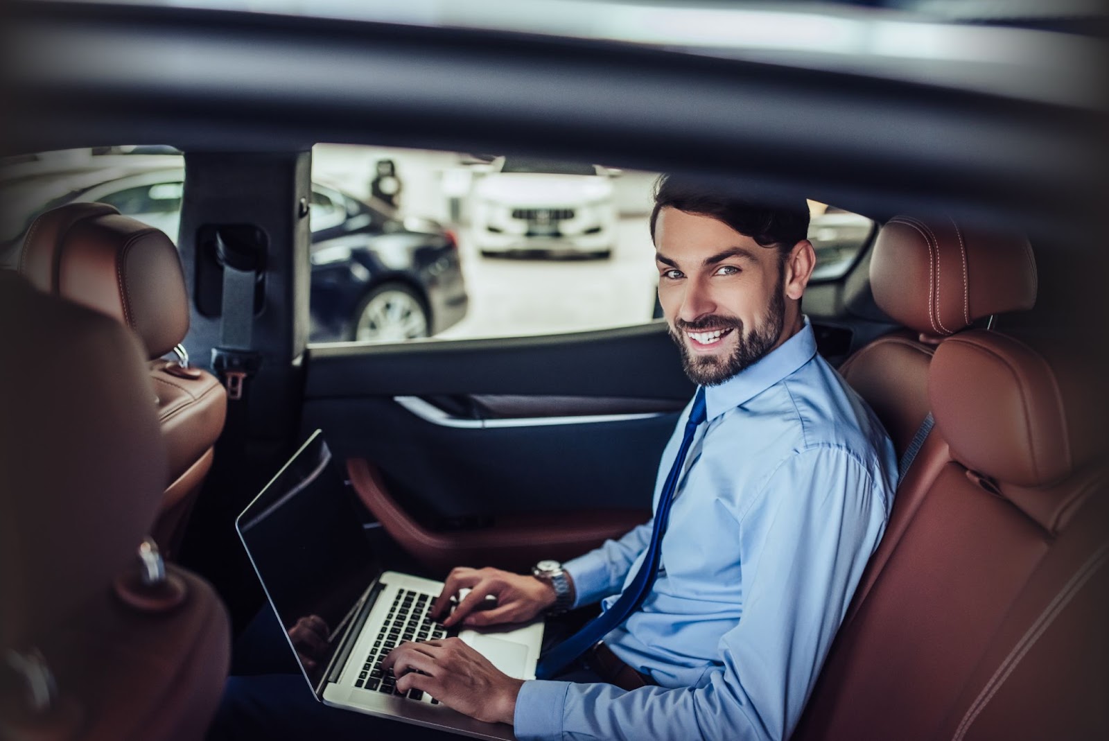 Premium Airport Rides for the Corporate Experience