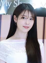 A picture of IU 