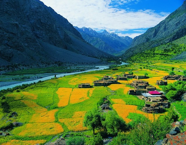 Call from Skardu, Pakistan - John Stenderup