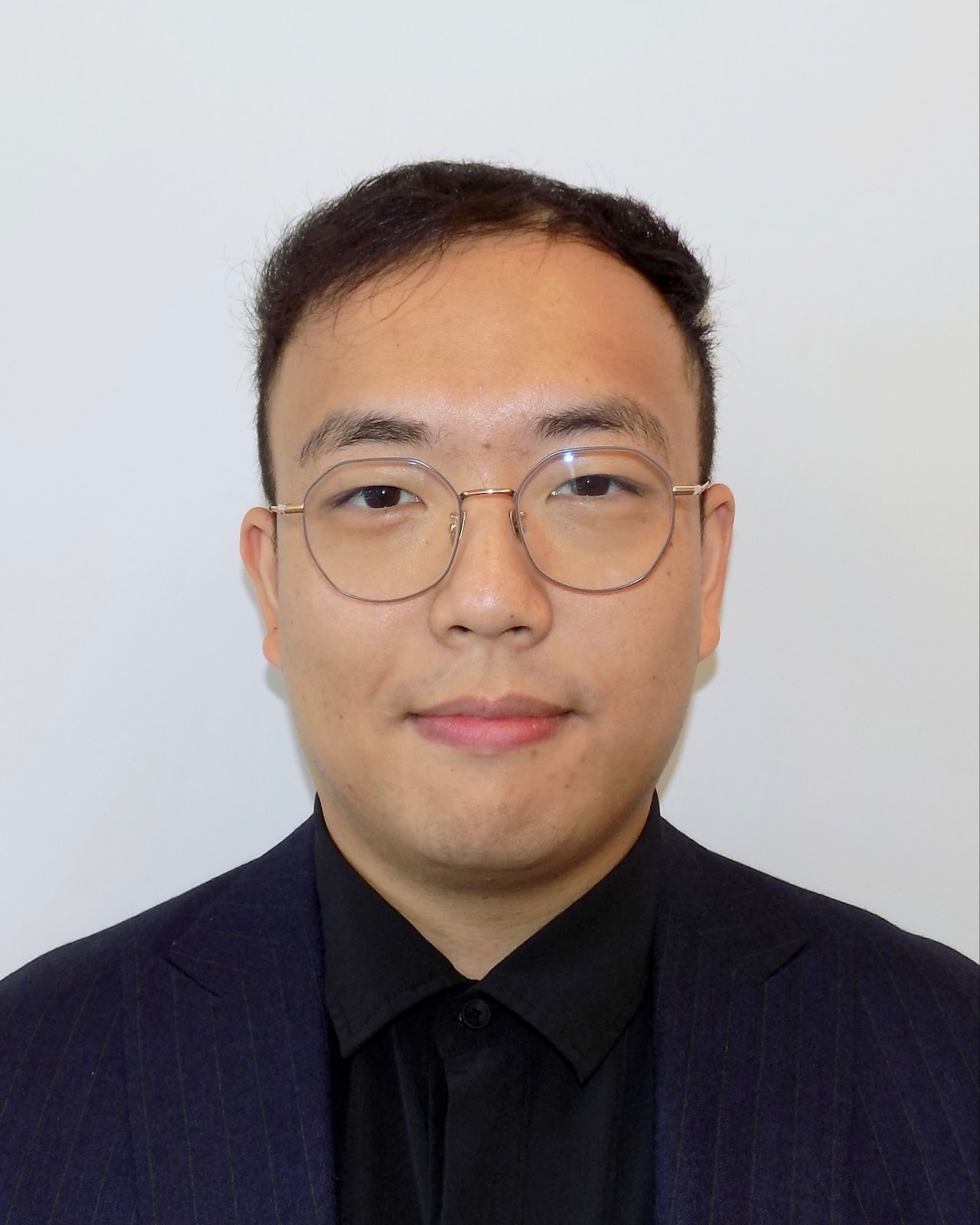 A photo of lab member, Guanyu Wei