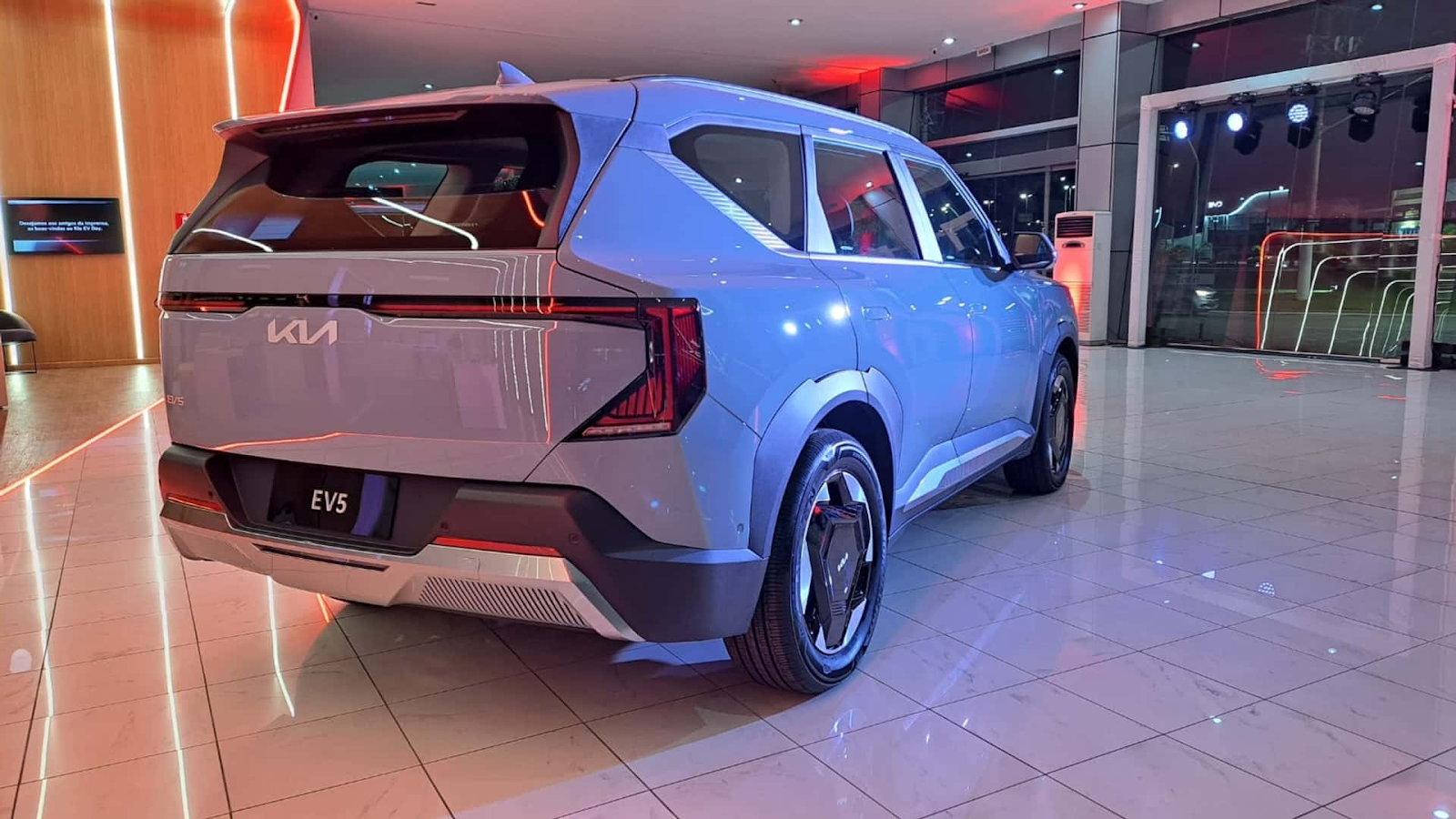 Imagem de conteúdo da notícia "SUV elétrico da Kia chega ao Brasil por R$ 399.990" #1