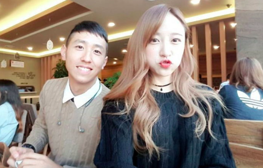 This contains an image of Hani and her younger brother younger brother, Ahn Tae Hwan,