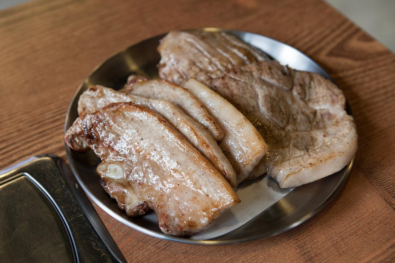 Simple Pan-Fried Pork Chops