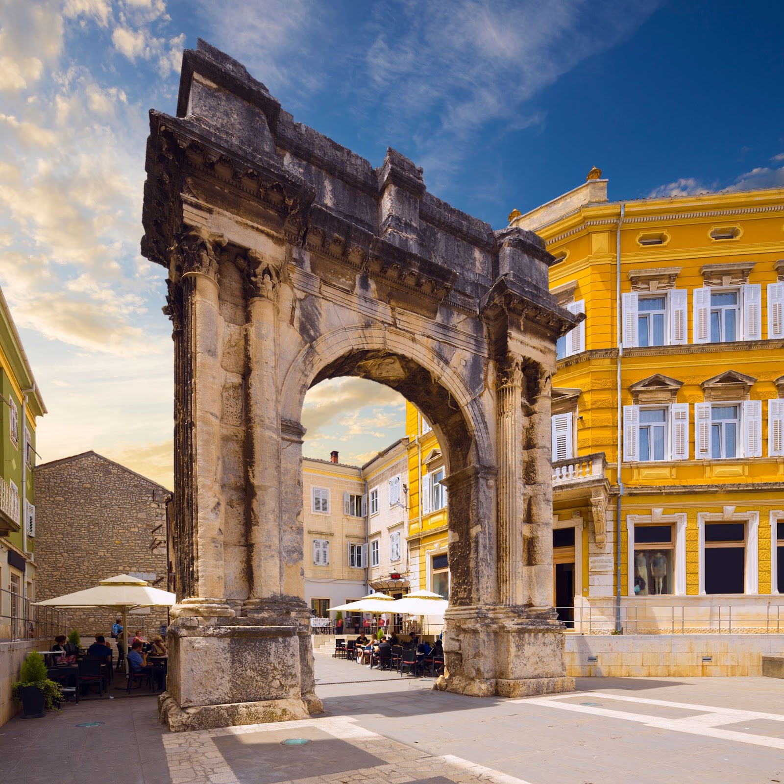 Triumphal Arch of the Sergii in Pula