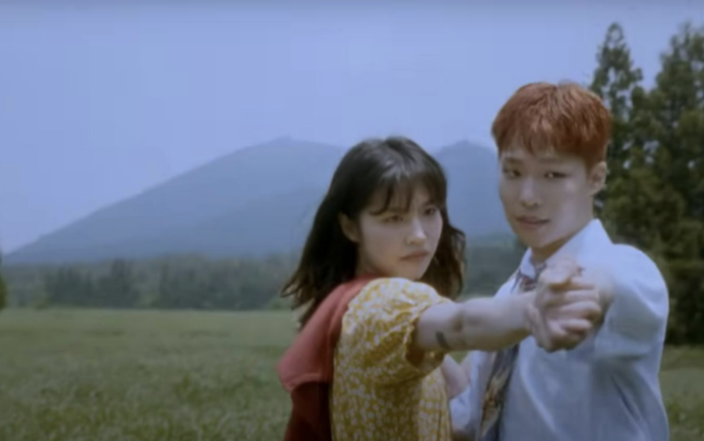 A picture of AKMU Chanhyuk and actress Ha Ji Soo