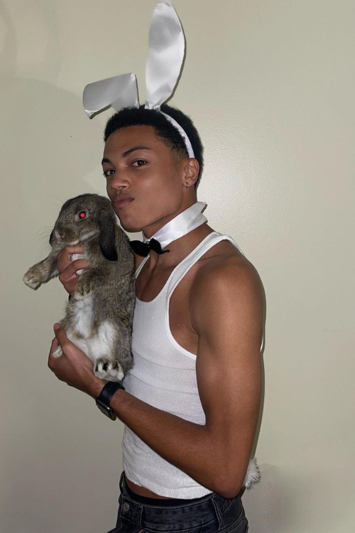 42 Last Minute Halloween Costumes for Men to Impress at Any Party