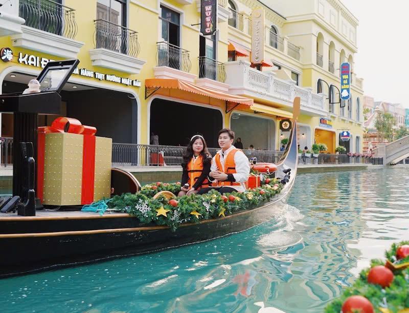 Du thuyền Gondola và khám phá phong cảnh tuyệt mỹ nơi đây