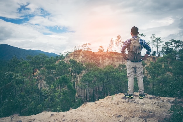 Best Photography Spots in Iconic Mountain Ranges