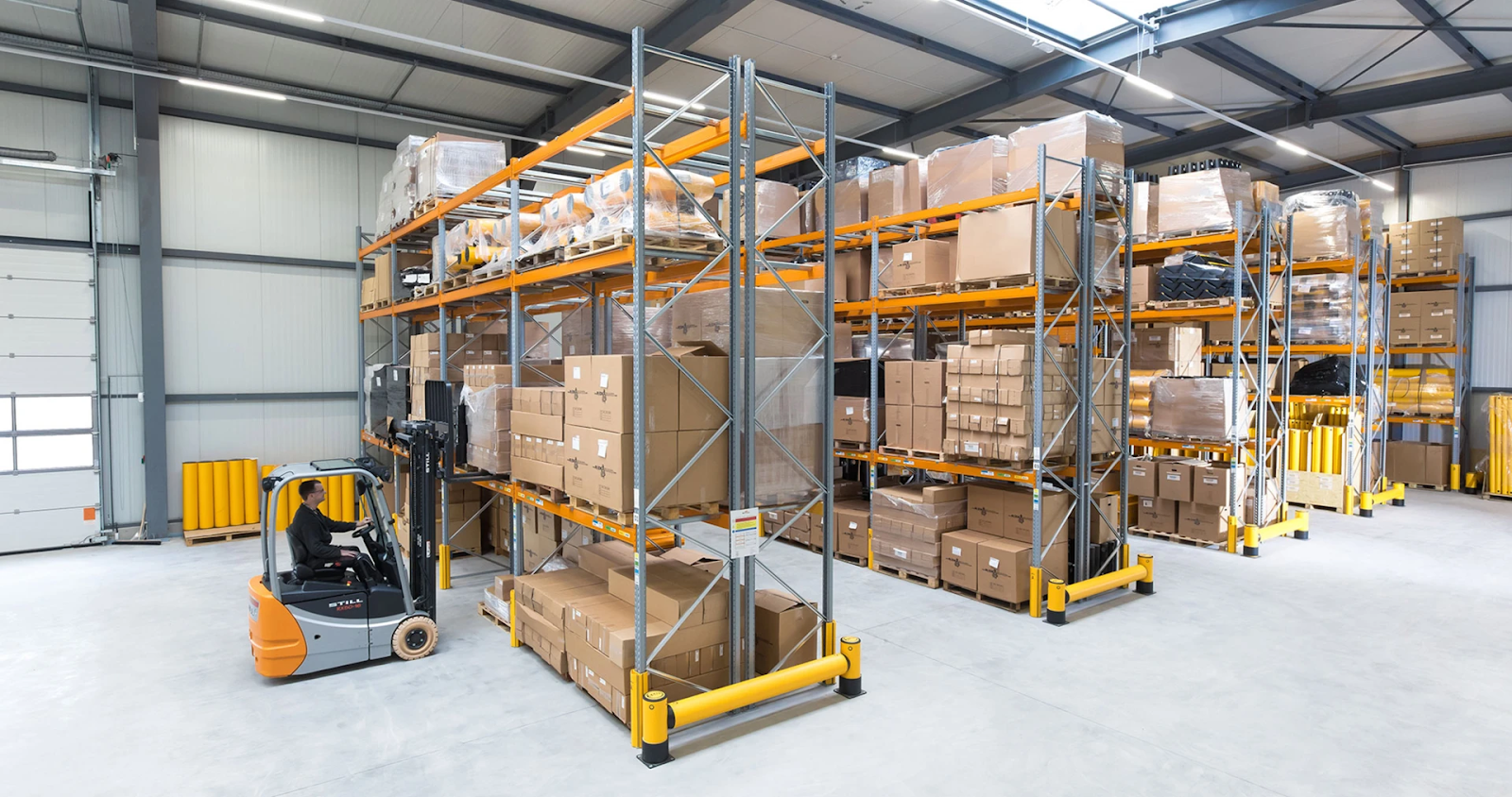 warehouse pallet racking