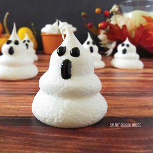 Ghost Meringues