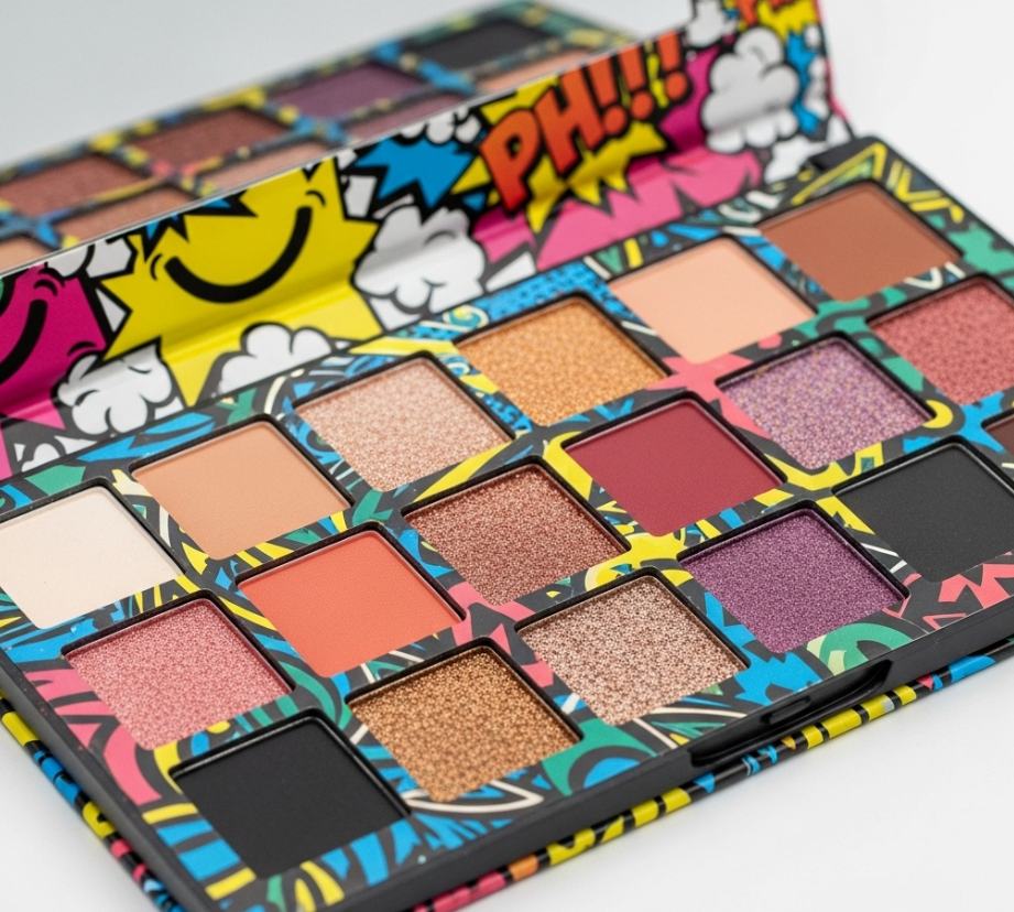  eyeshadow palette packaging