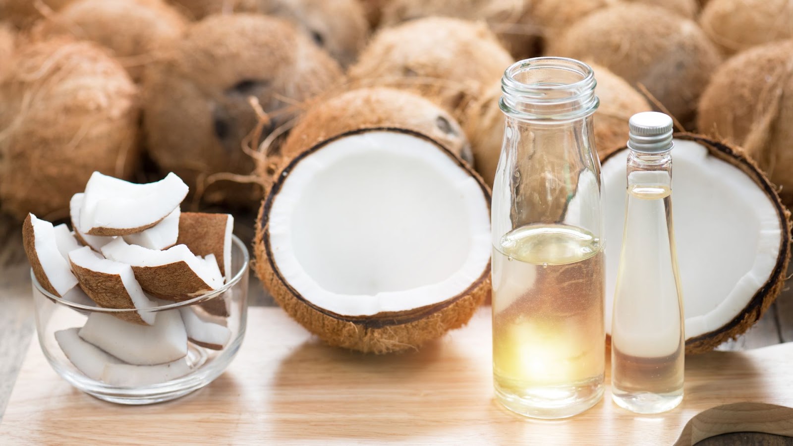 Top 5 Benefits of Aromatherapy and Coconut Massage: A Natural Path to Wellness