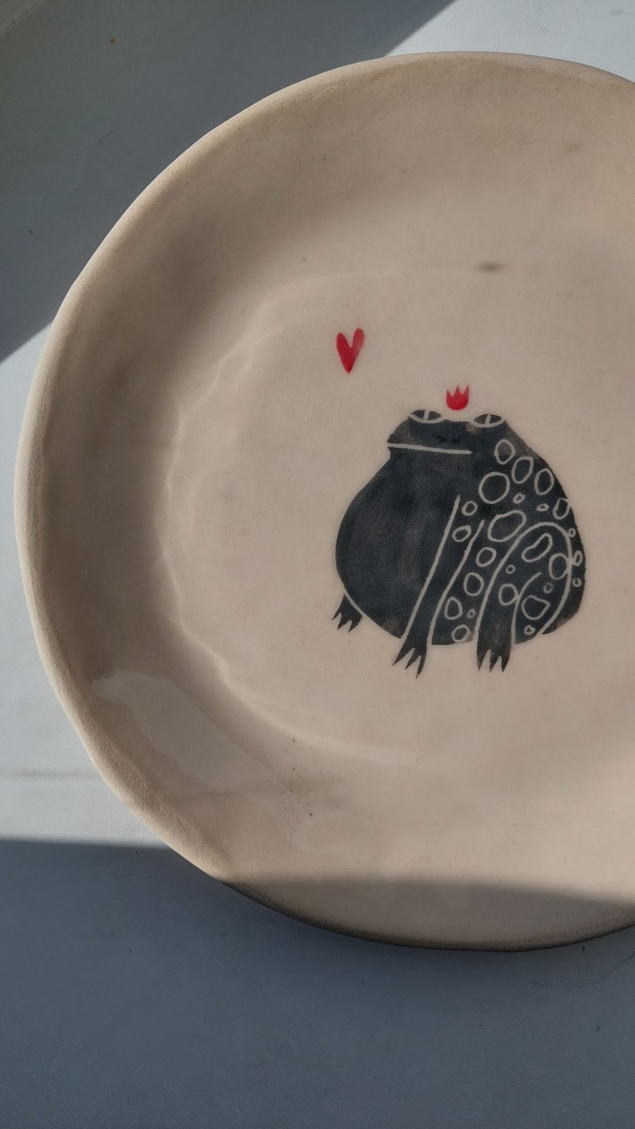 stencil pottery design