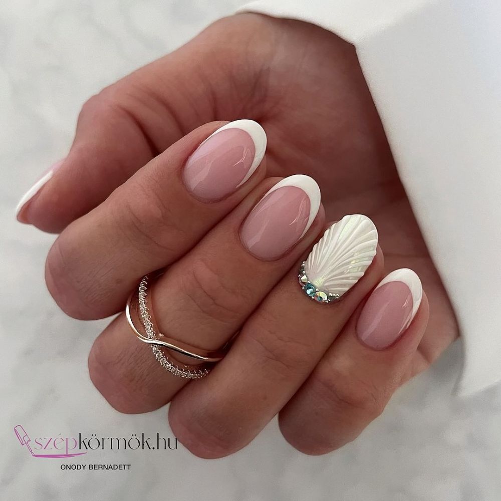 Simple White Nail Design having Seashell white Nails