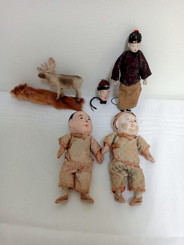 Vintage Chinese porcelain dolls