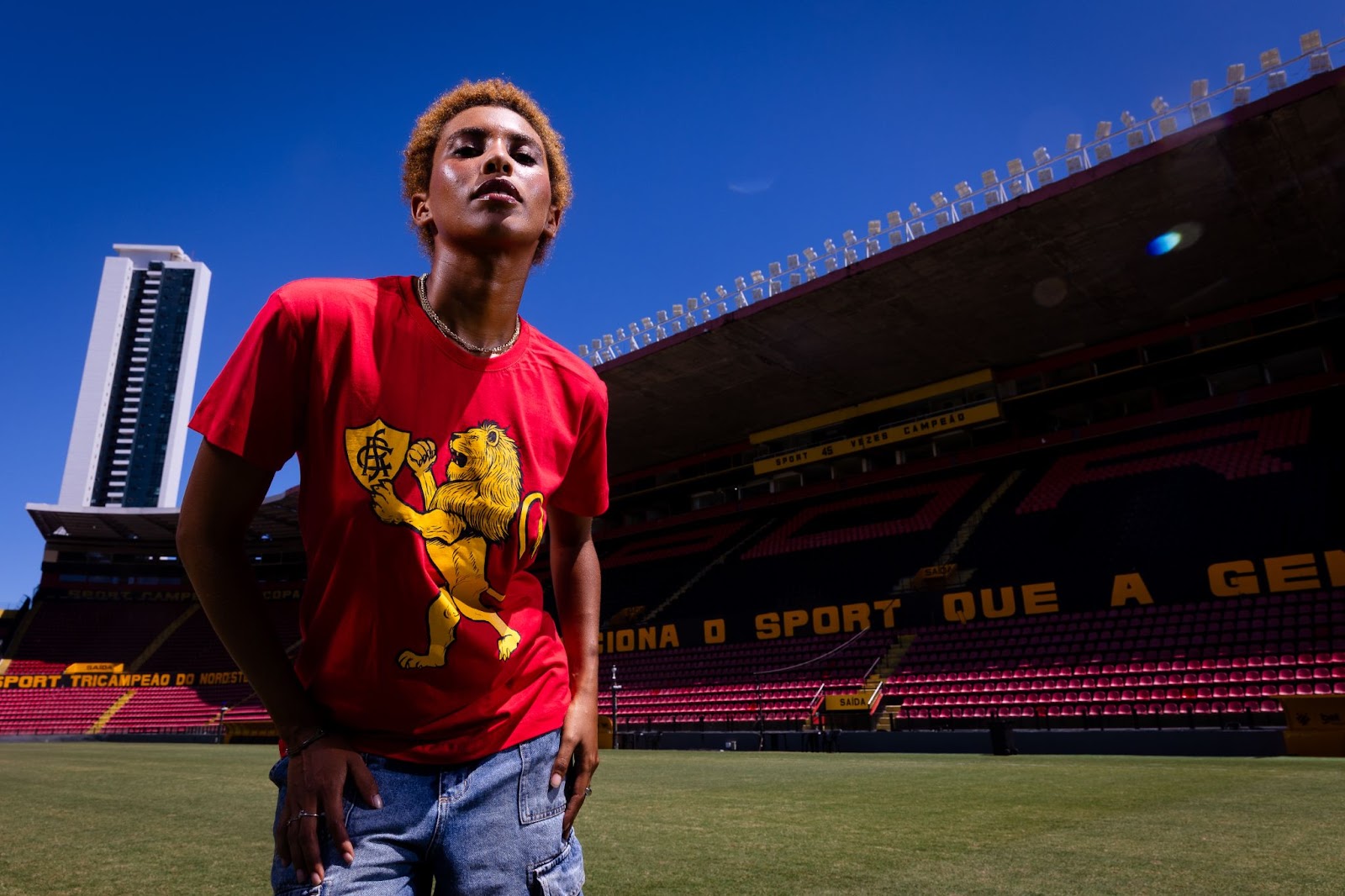 Modelo para a coleção Sport Club do Recife para a coleção da Chico Rei