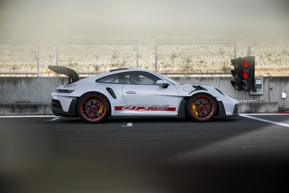 ดีไซน์การออกแบบของรถยนต์ : Porsche 911 GT3 RS