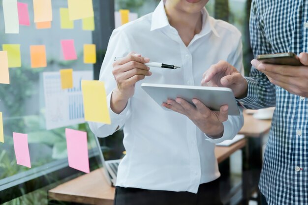 The Power of General Knowledge in Business