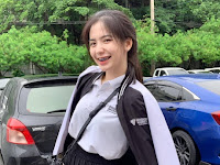 Gaya Rambut Wanita yang Membuat Terpesona