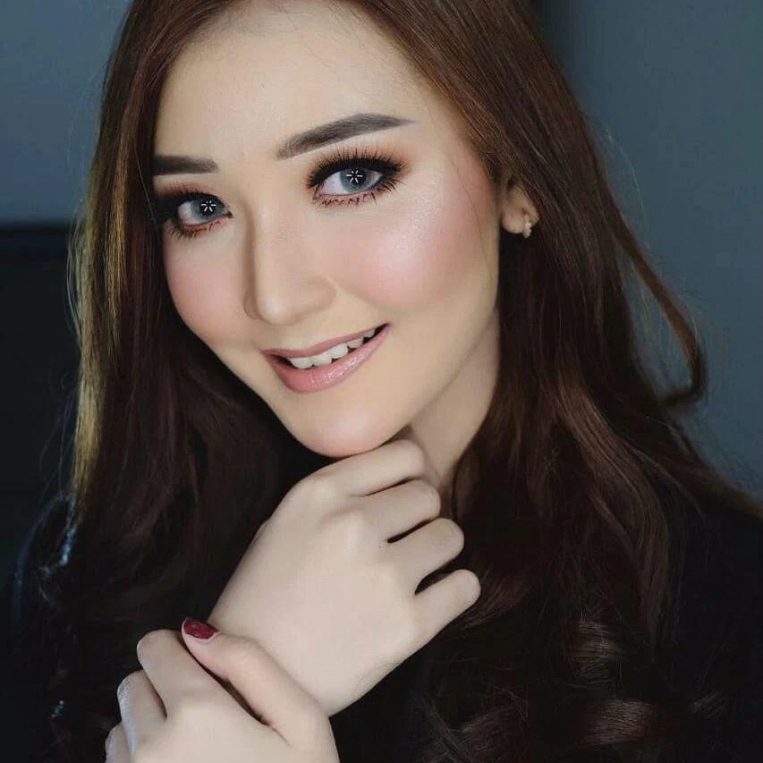 Cewek Menggoda yang Membuat Setiap Detik Terasa Lebih Panas, cewek menggoda, detik lebih panas, gadis seksi