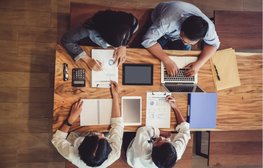 Como mitigar os riscos? Investimento em startups