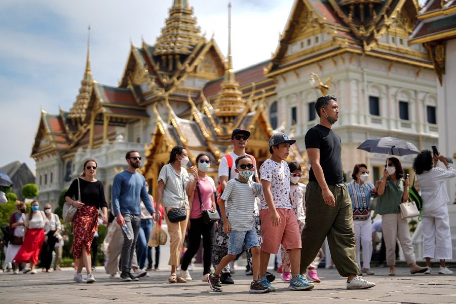 Thailand tries to support tourism 