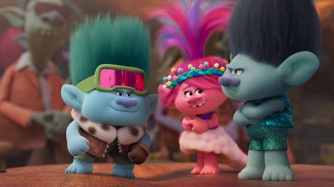 4.TROLLS BAND TOGETHER 2