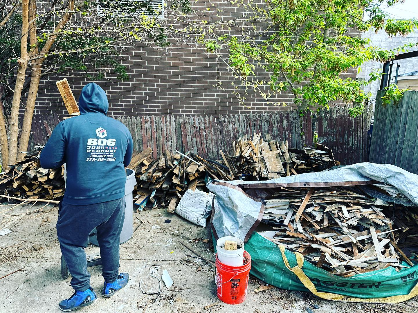 Top Benefits of Hiring Chicago Junk Removal Experts Today