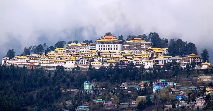 Tawang, Arunachal Pradesh – Misty Roads, Spiritual Vibes